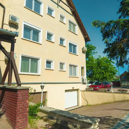 Kadosa Lejlighed Balatonlelle